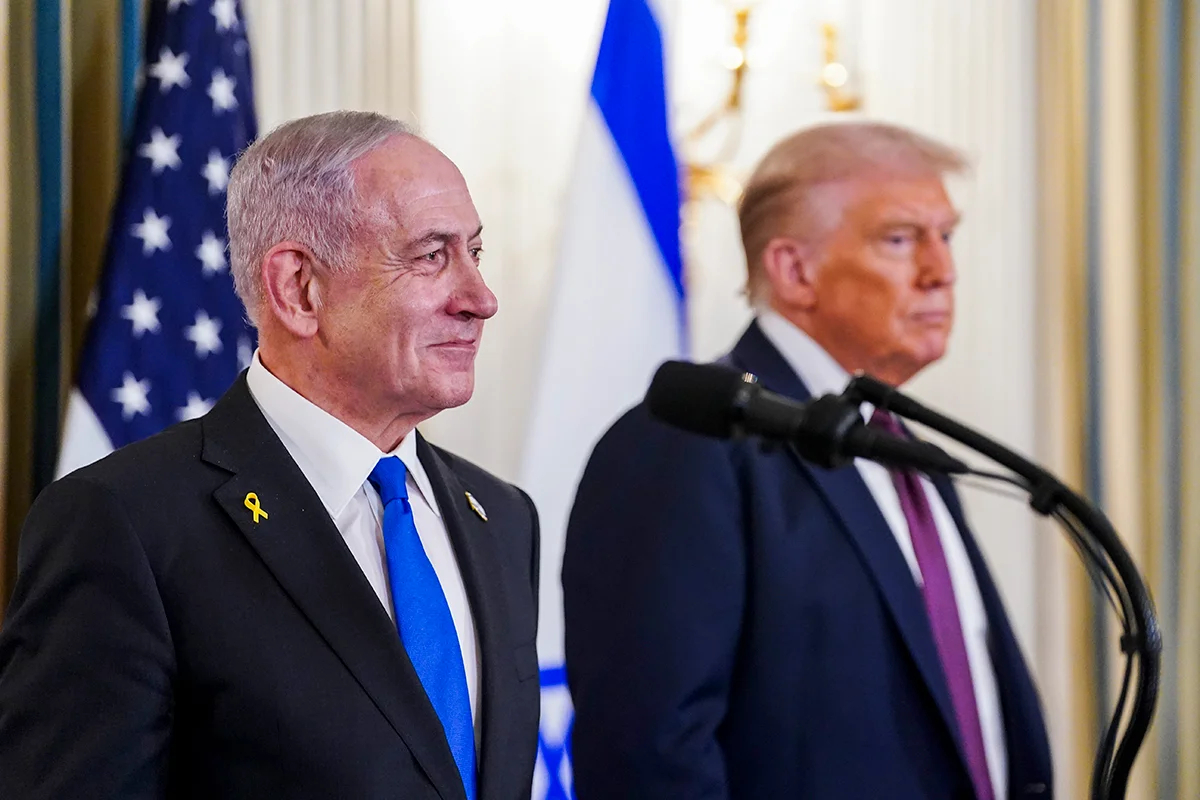Президент США Дональд Трамп и премьер-министр Израиля Биньямин Нетаньяху в совместной пресс-конференции в Государственной столовой Белого дома в Вашингтоне, округ Колумбия, США, 29 сентября 2025 года. Фото: Will Oliver / EPA