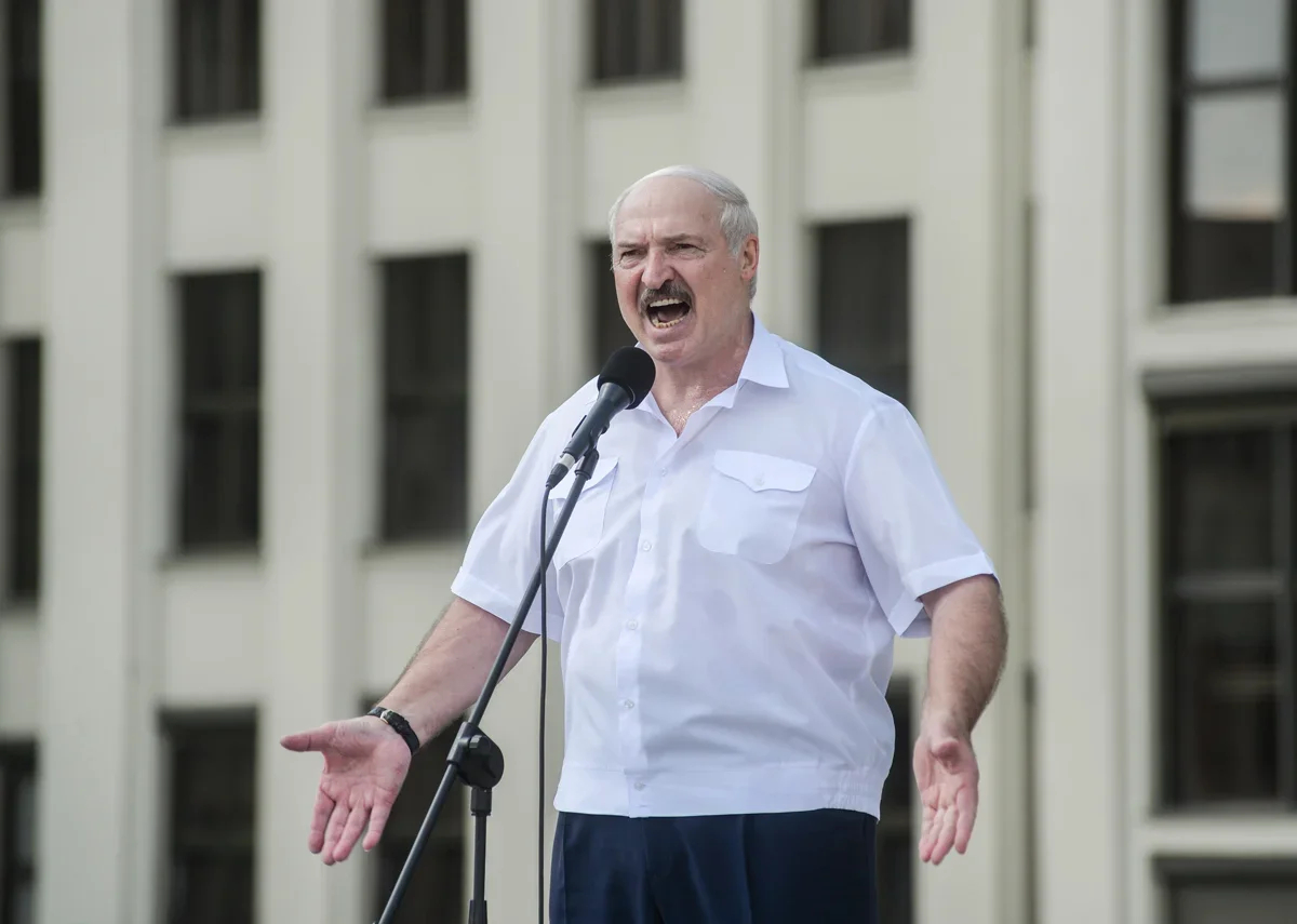 Dictator Alexander Lukashenko addresses supporters, Minsk, Belarus, 16 August 2020. Photo: Yauhen Yerchak / EPA