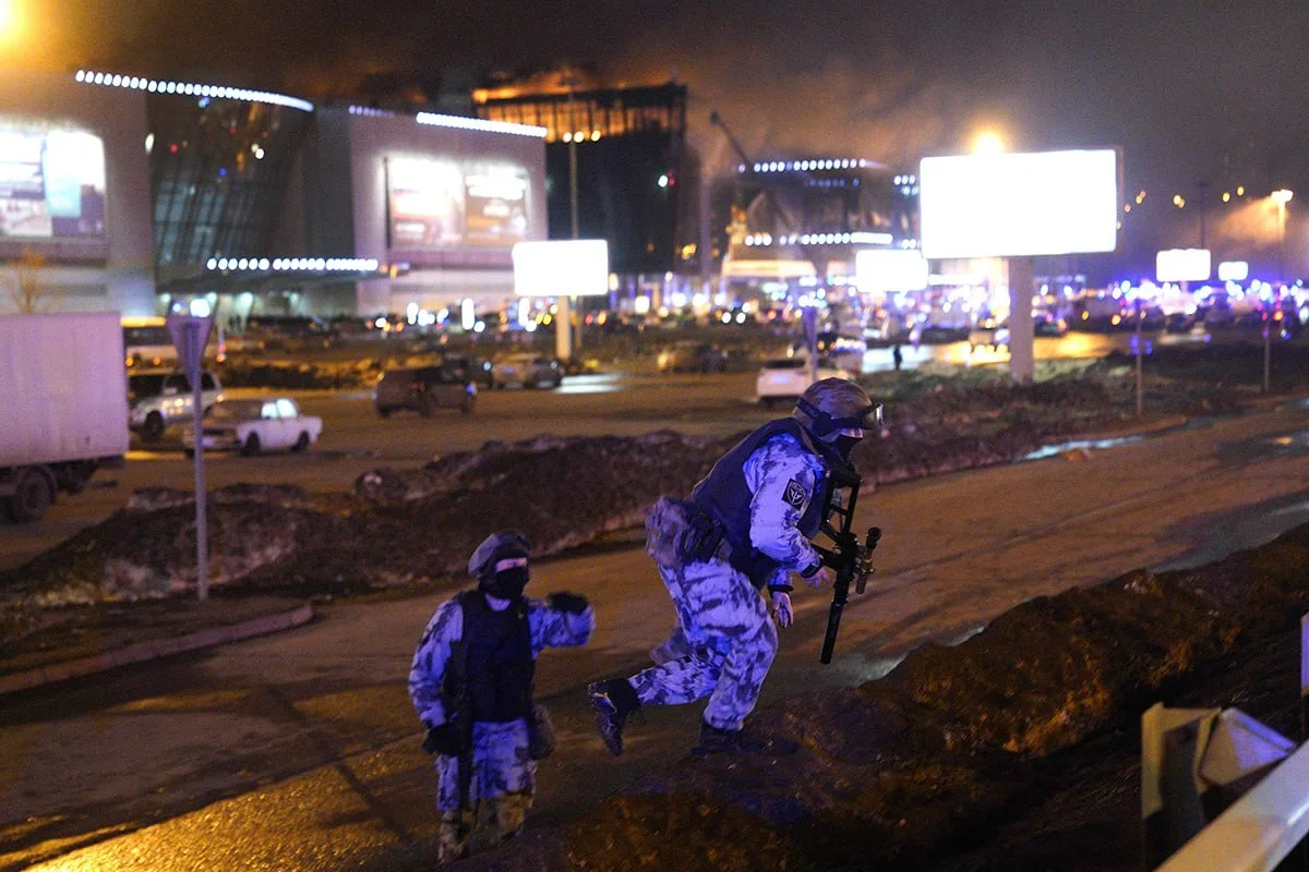 Special police units deployed near the concert venue. Photo: Yuri Gripas / Vida Press / ABACA / Shutterstock