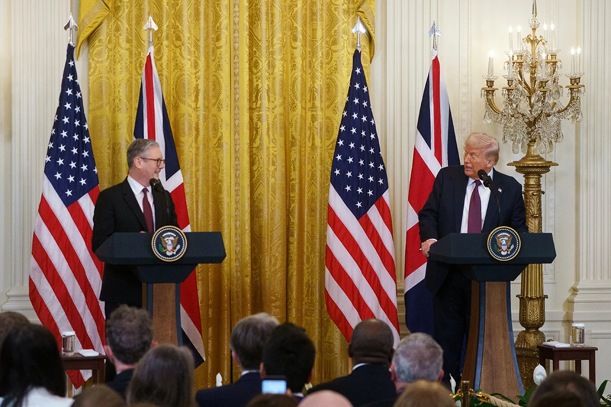 Дональд Трамп и премьер-министр Великобритании Кир Стармер во время пресс-конференции в Белом доме, Вашингтон, округ Колумбия, США, 27 февраля 2025 года. Фото: Will Oliver / EPA-EFE