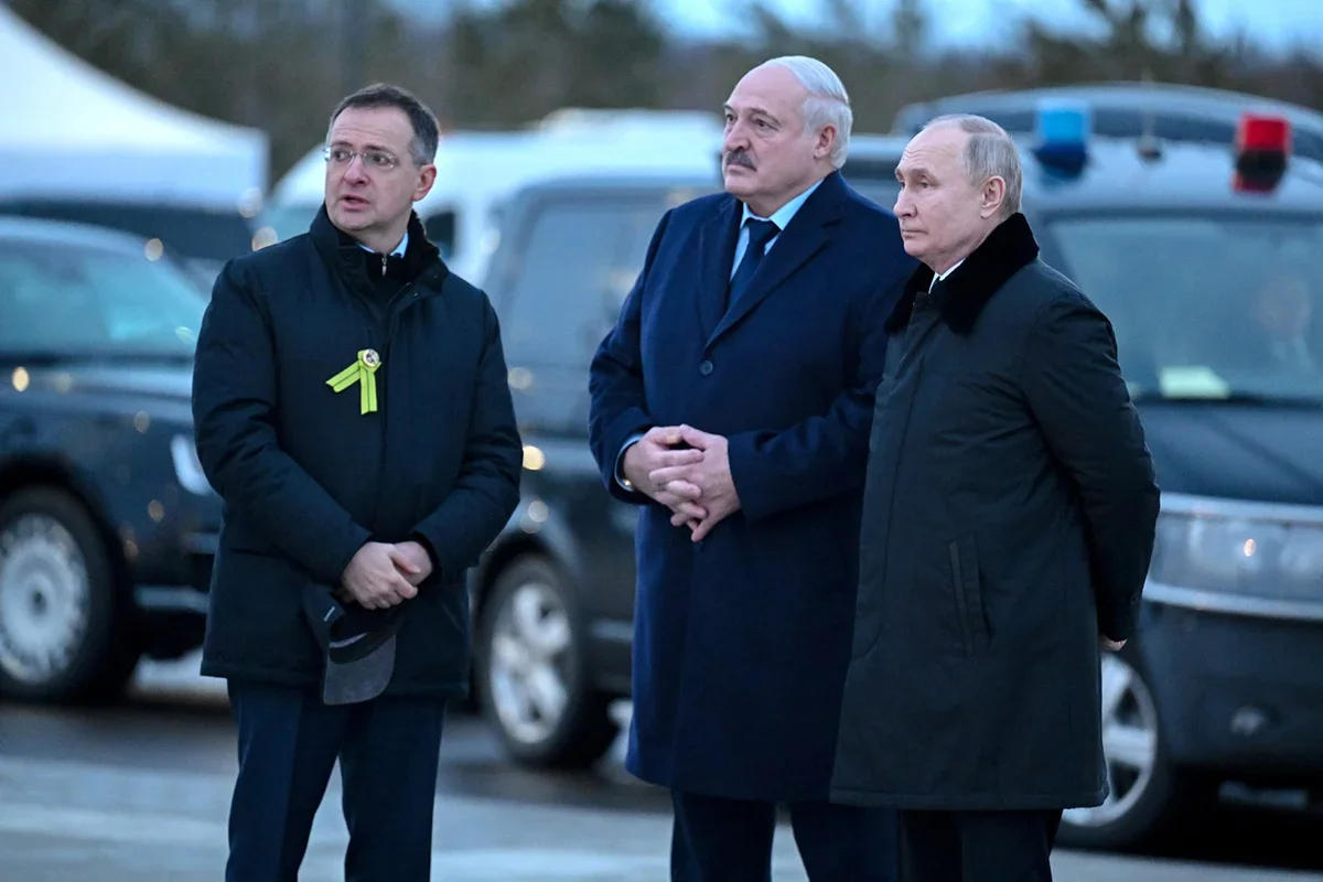 Putin, Lukashenko and Chairman of the Russian Military Historical Society Vladimir Medinsky at the memorial unveiling. Photo: Dmitry Azarov / Kommersant / Kremlin