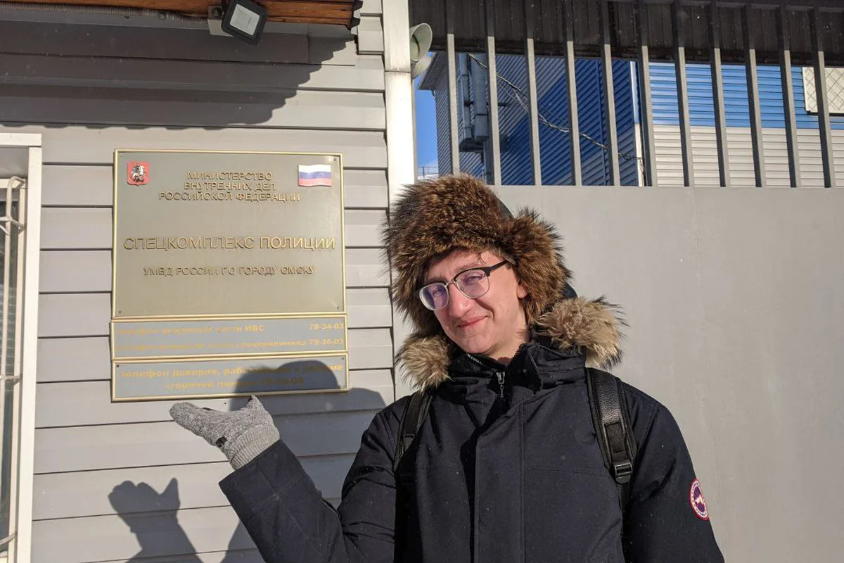Чебыкин после выхода из спецприемника в Омске. Фото предоставлено героем