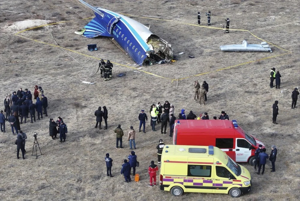 The crash site of an Azerbaijan Airlines passenger plane near Aktau, Kazakhstan, 25 December 2024. Photo: EPA-EFE/AZAMAT SARSENBAYEV