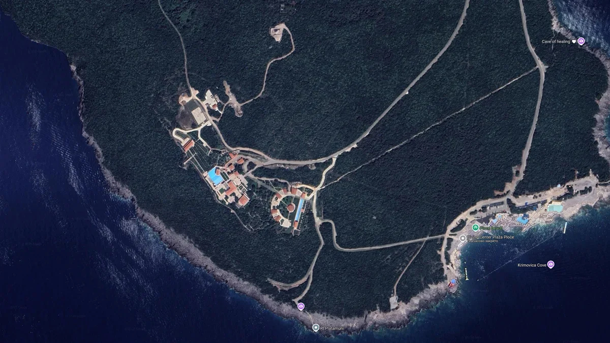 Cape Platamuni, with Villa OVD in the centre. Photo: screenshot, Google Maps
