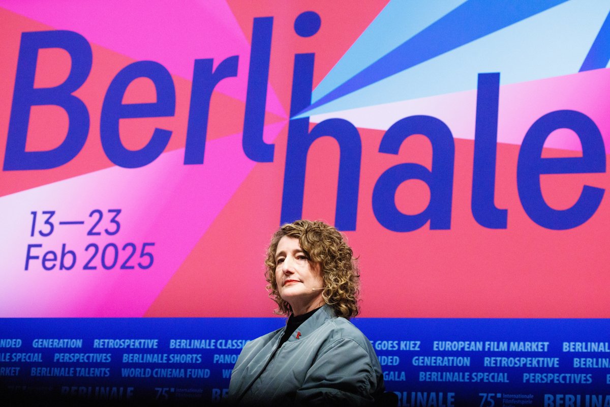 Директор Берлинского кинофестиваля Триша Таттл во время пресс-конференции, Берлин, 21 января 2025 года. Фото: Clemens Bilan / EPA