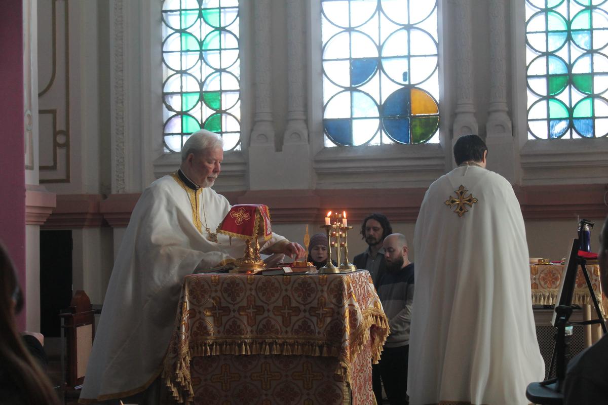 Панихида по Алексею Навальному в Храме святителя Николая, Вильнюс, Литва, 16 февраля 2025 года. Фото: Александр Песков
