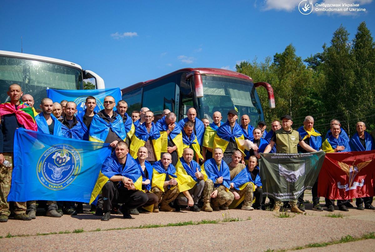 Россия и Украина обменялись очередной группой военнопленных. Фото: Офис Омбудсмена Украины