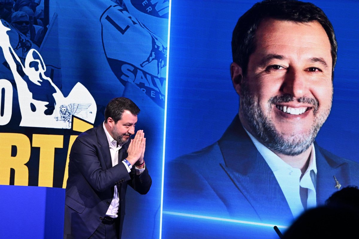 Лидер партии «Лига» Маттео Сальвини. Фото: Claudio Giovannini / EPA