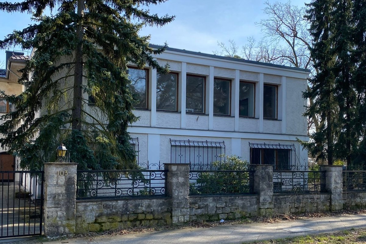 Дом на Lepsiusstraße в Берлине, март 2022 года. Фото: Дмитрий Баграш /  Facebook