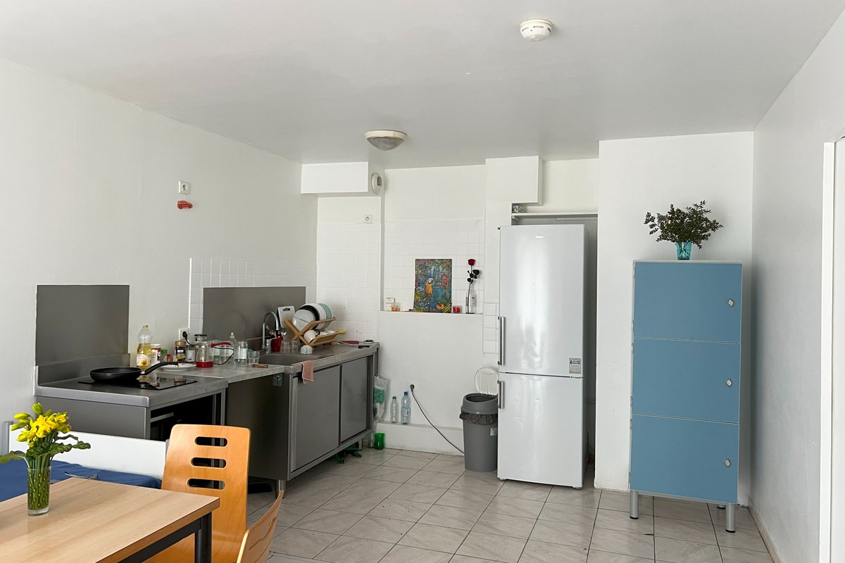 Комната, в которой живет Наталья. Фото: Алена Ицкова, специально для «Новой газеты Европа»