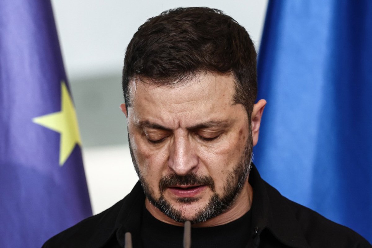 Президент Украины Владимир Зеленский принимает участие в пресс-конференции. Фото: Filip Singer / EPA